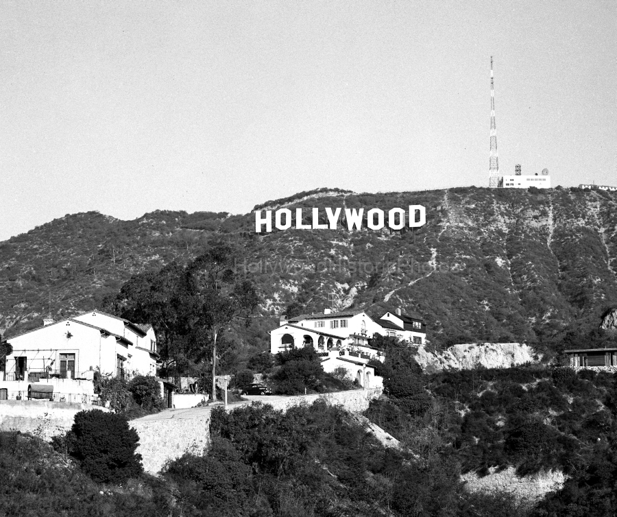 Hollywood Sign 1958 1 WM.jpg